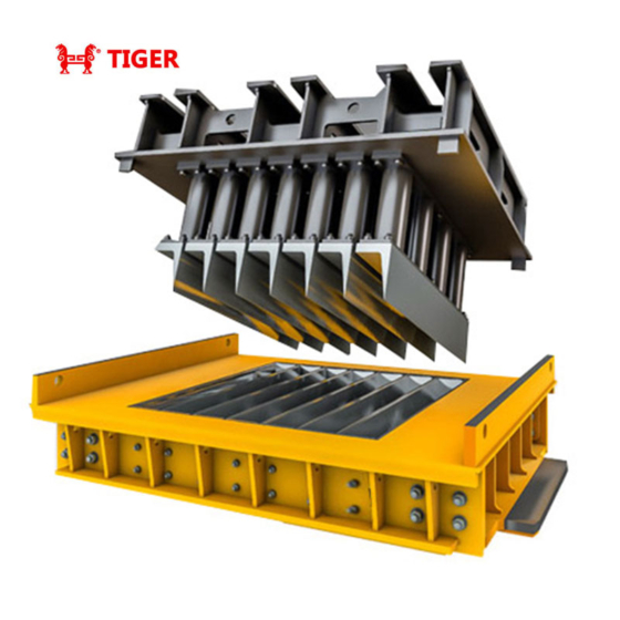 Curbstone machine mold