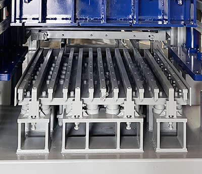 Vibration system of block making machine